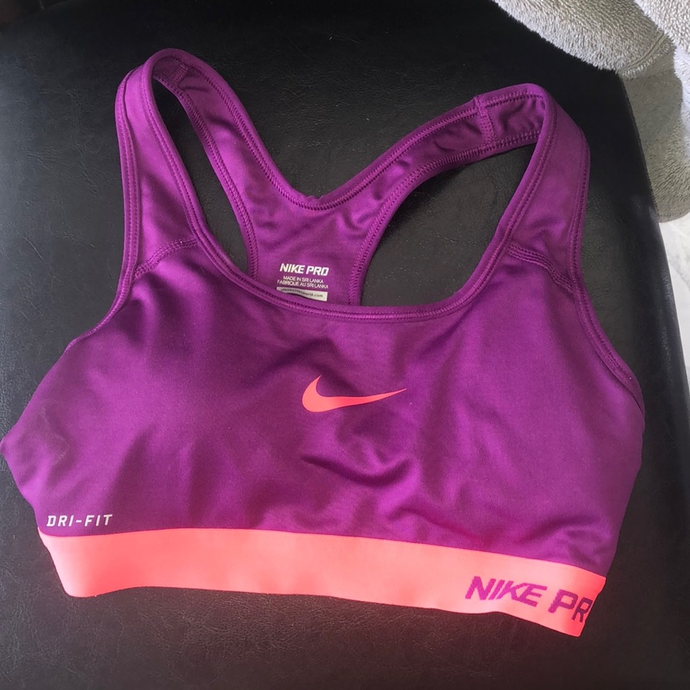 Nike • Pro Dri Fit Sports Bra